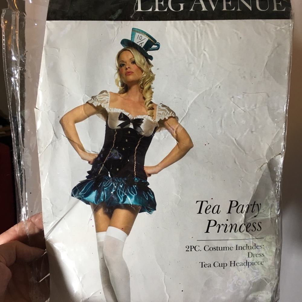 Leg Avenue Tea Party Princess Costume M/L - Picture 2 of 8